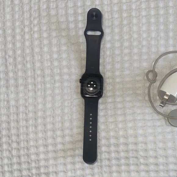 Apple Watch Series 10 (GPS + Cellular) - Picture 2 of 4